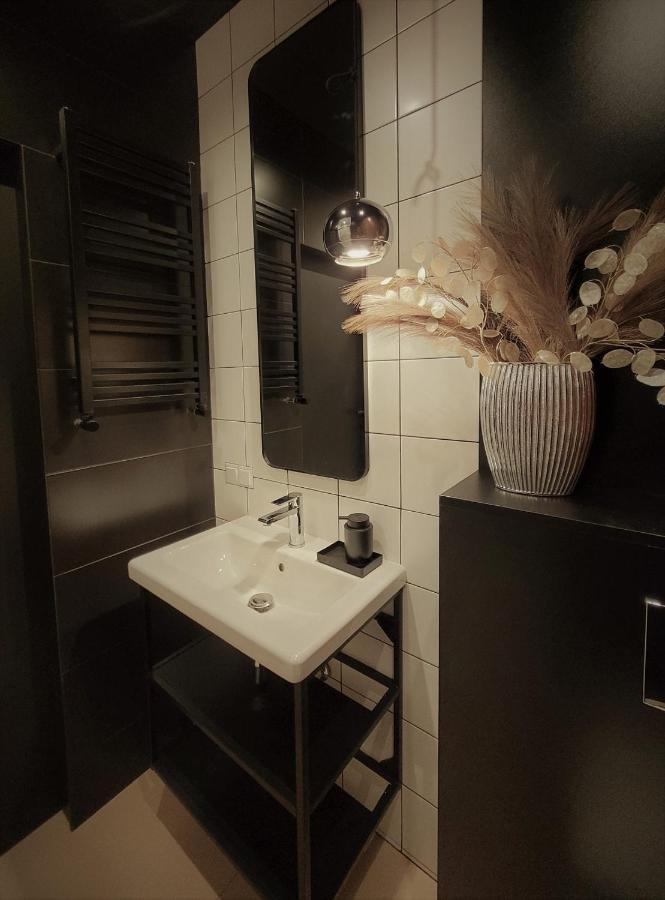 Park Apartament Z Duzym Tarasem - Proplace Ґожув-Велькопольський Екстер'єр фото